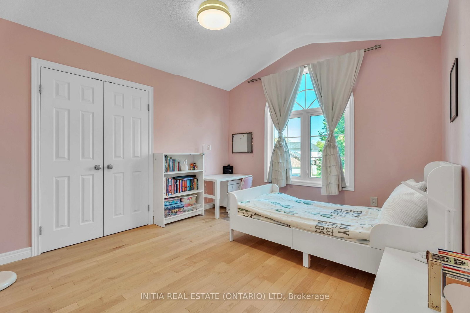 Detached House for sale at 2021 Lumb Court, London North, Ontario, N6G 5J4 - North R - MLS: X12800482