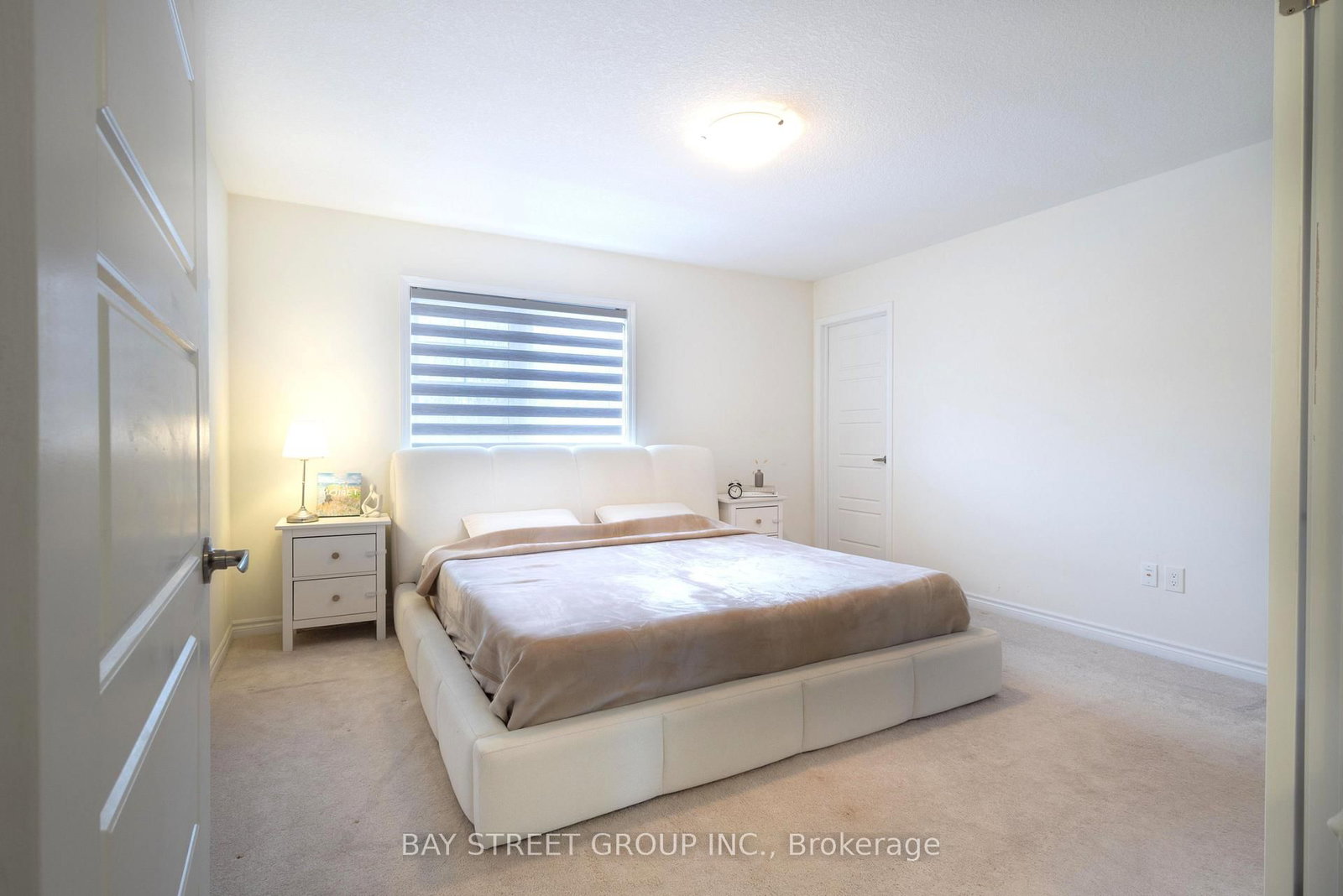 Townhouse for sale at 11-230 Avonsyde Boulevard, Hamilton, Ontario, L8B 1T9 - Waterdown - MLS: X12800602