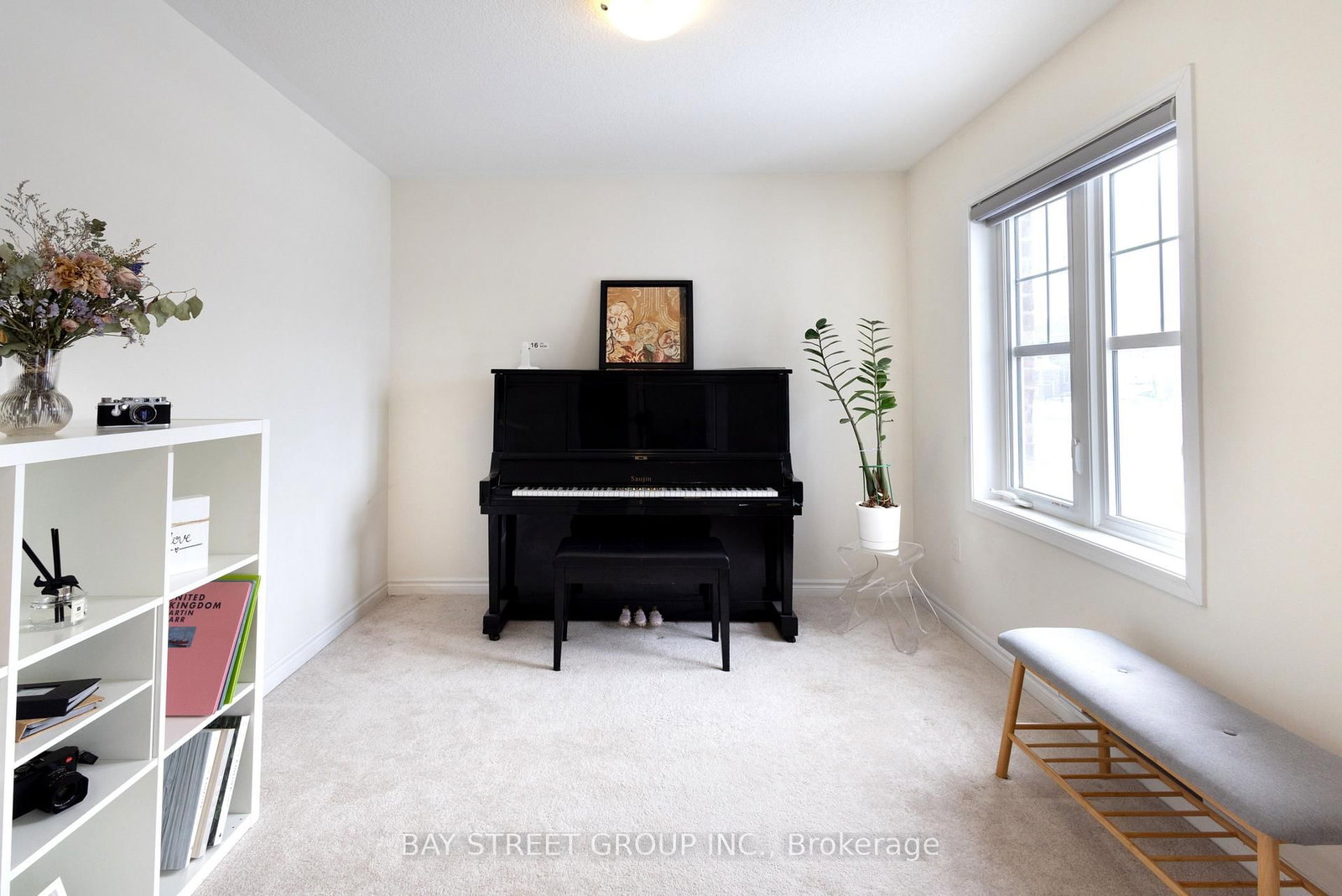 Townhouse for sale at 11-230 Avonsyde Boulevard, Hamilton, Ontario, L8B 1T9 - Waterdown - MLS: X12800602