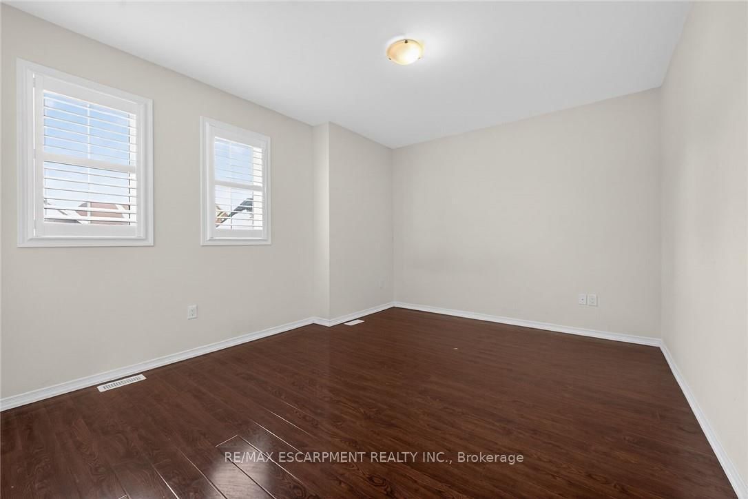 17 Larry Crescent - Photo 36