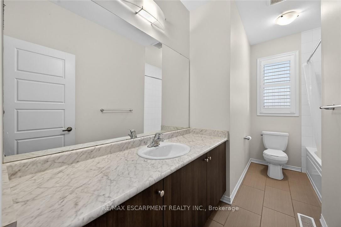 17 Larry Crescent - Photo 40