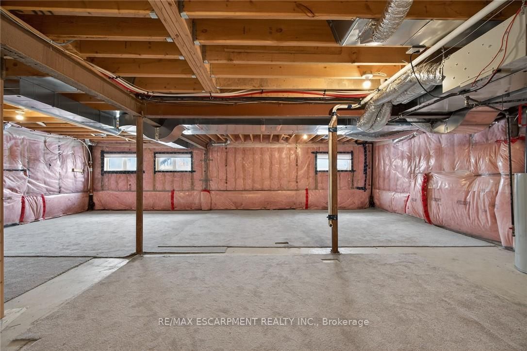 17 Larry Crescent - Photo 41