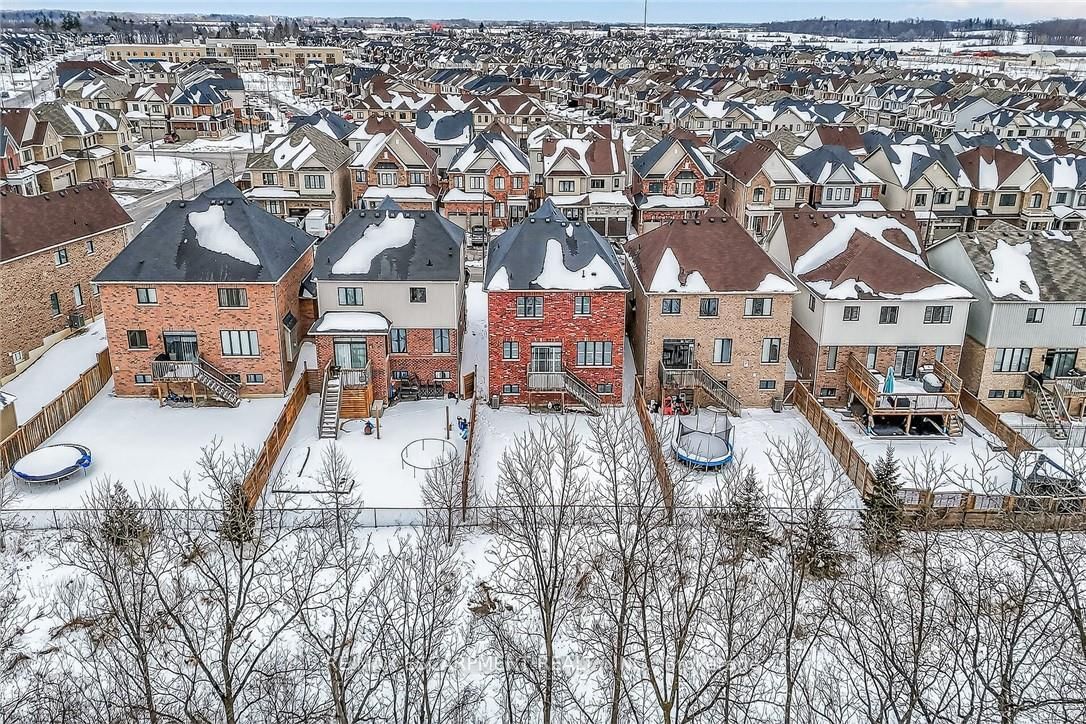 17 Larry Crescent - Photo 48