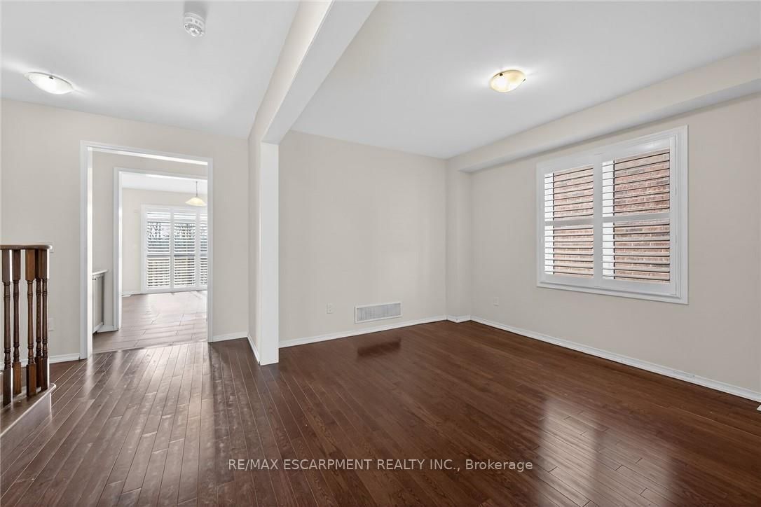 17 Larry Crescent - Photo 6