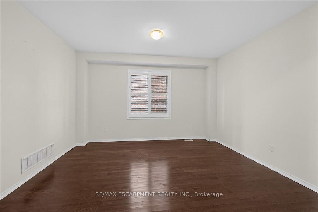 17 Larry Crescent - Photo 7