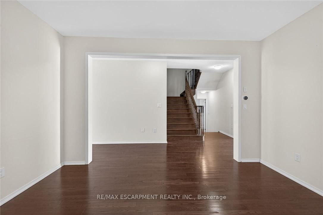 17 Larry Crescent - Photo 8