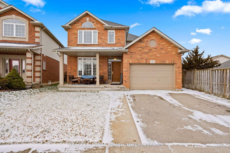 7 Honey Locust Circ, Thorold, L2V 5E3 | Image 2
