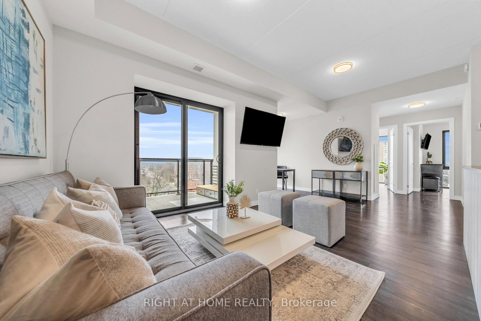 Condo for sale at 807-15 Queen Street, Hamilton, Ontario, L8P 0C6 - Central - MLS: X12801696