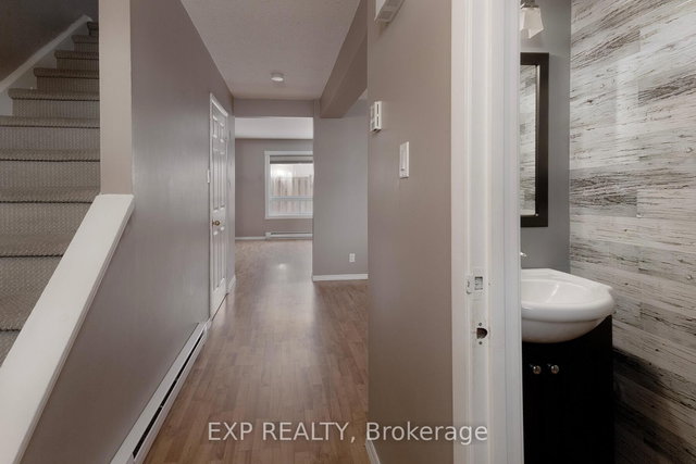 152 - 166 Southdale Road W