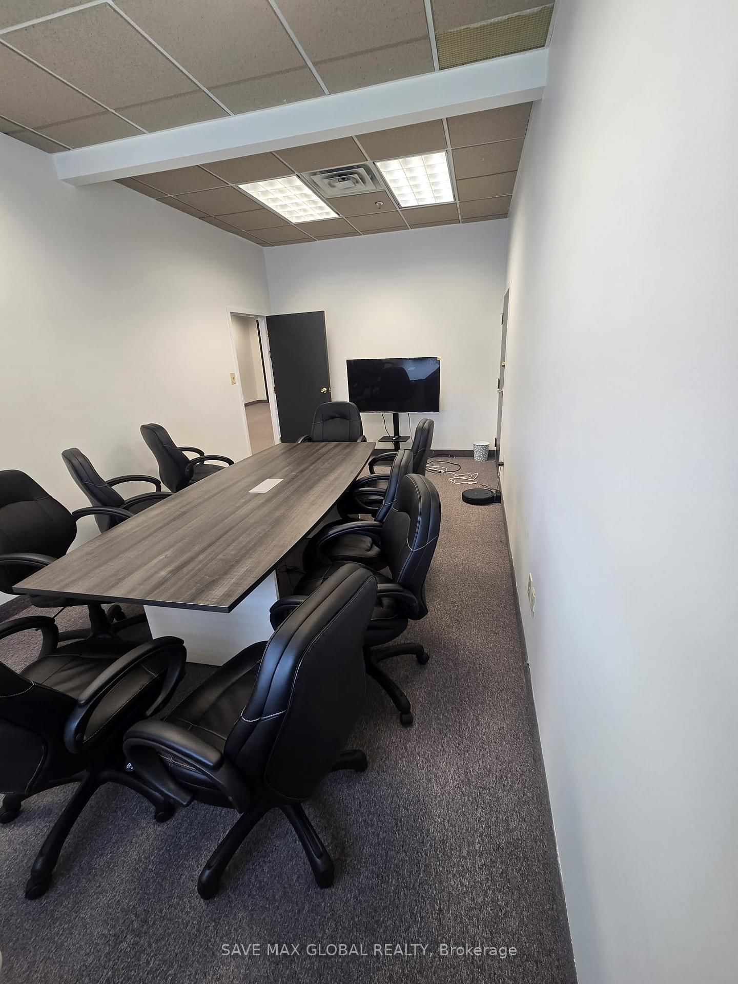 1601 River Road E, Unit 302