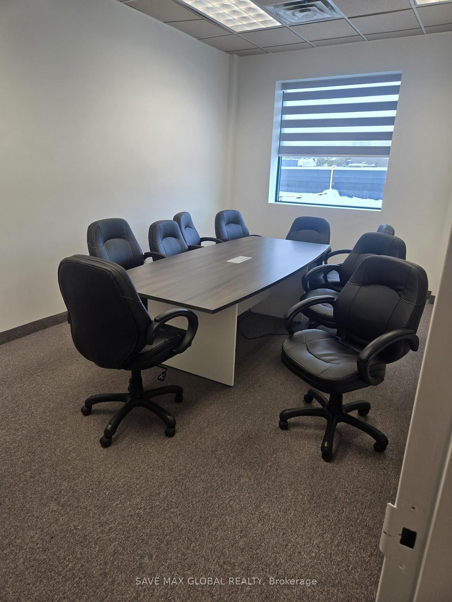 1601 River Road E, Unit 302 - Photo 5