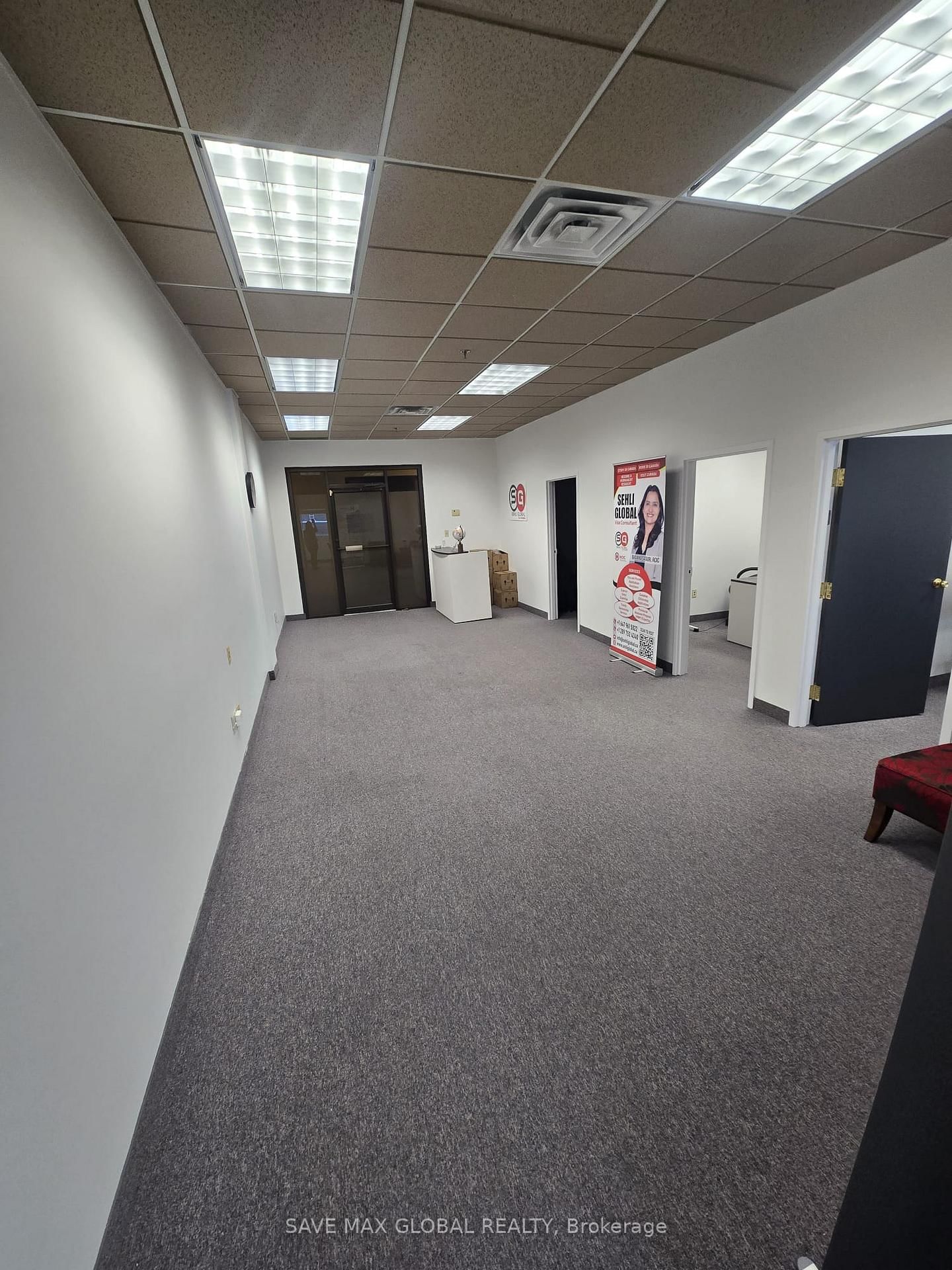 1601 River Road E, Unit 302 - Photo 8