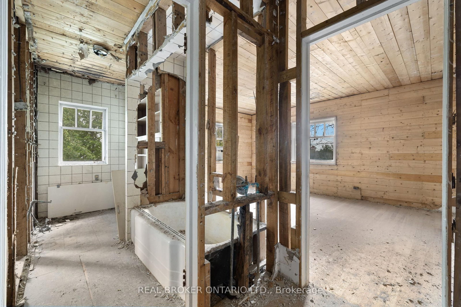 Listing Image 23