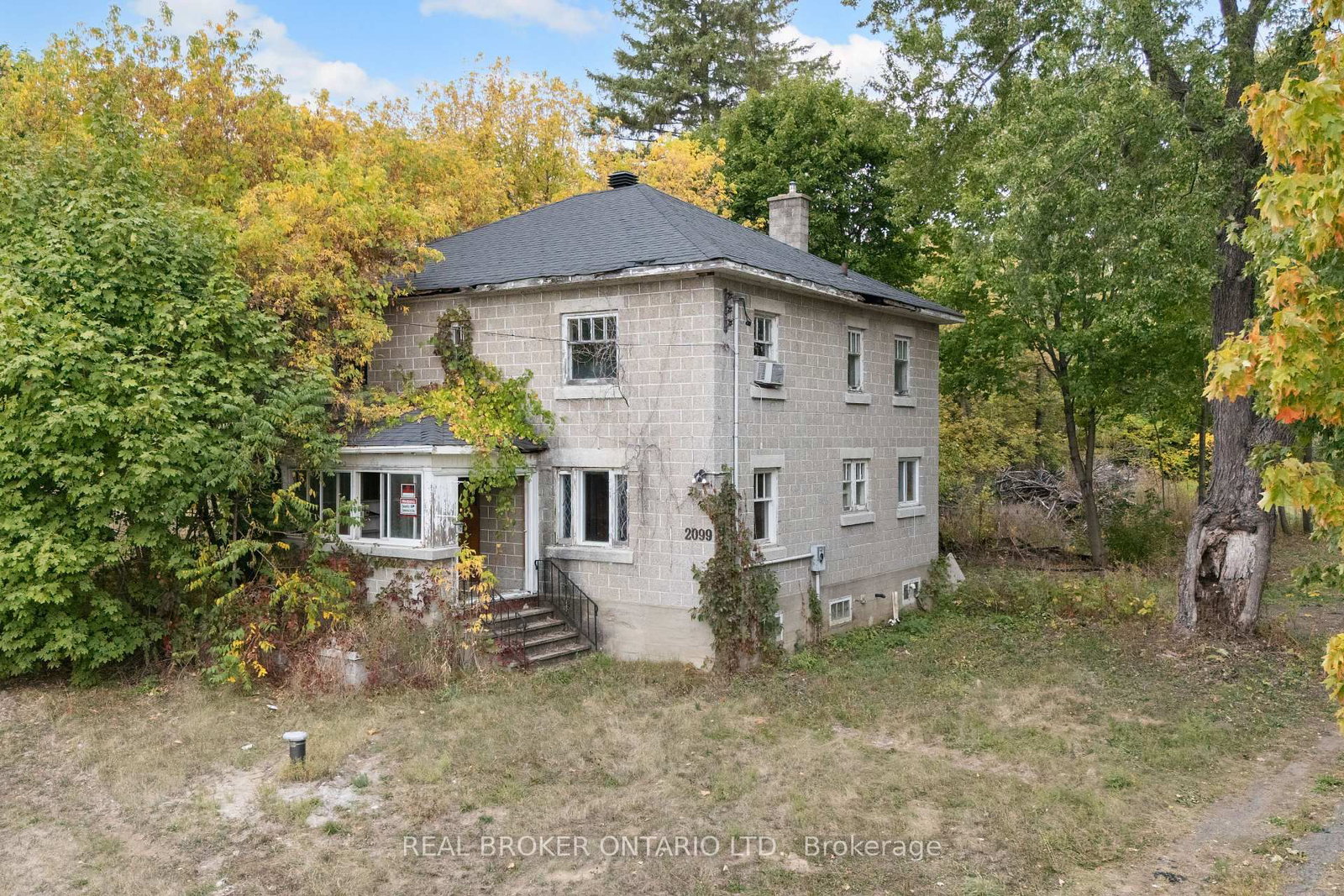 Listing photo 3