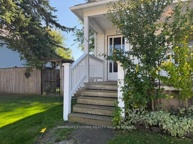 Listing Image 4