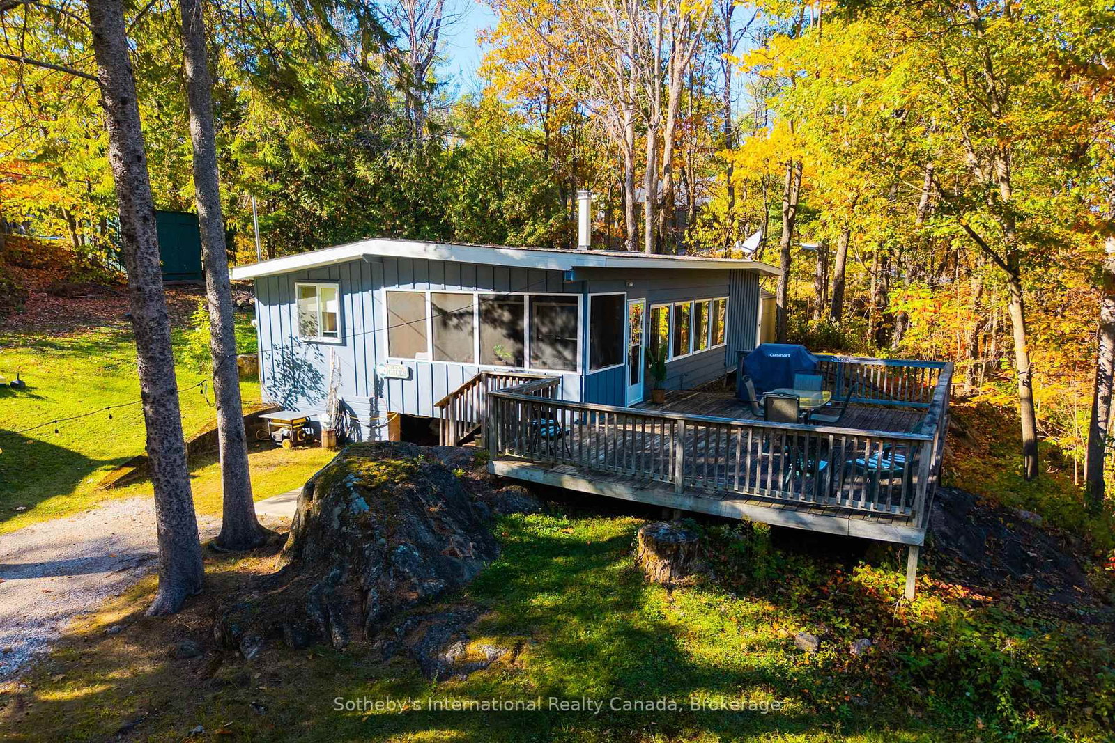Listing Image 4