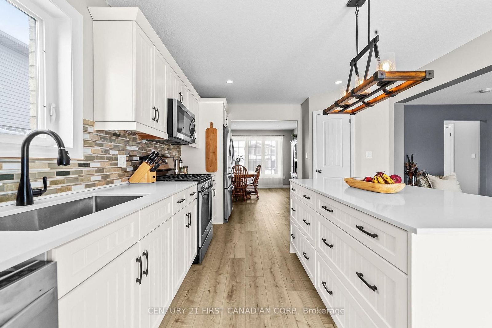 Detached House for sale at 181 Gilmour Drive, Lucan Biddulph, Ontario, N0M 2J0 - Lucan - MLS: X12802572