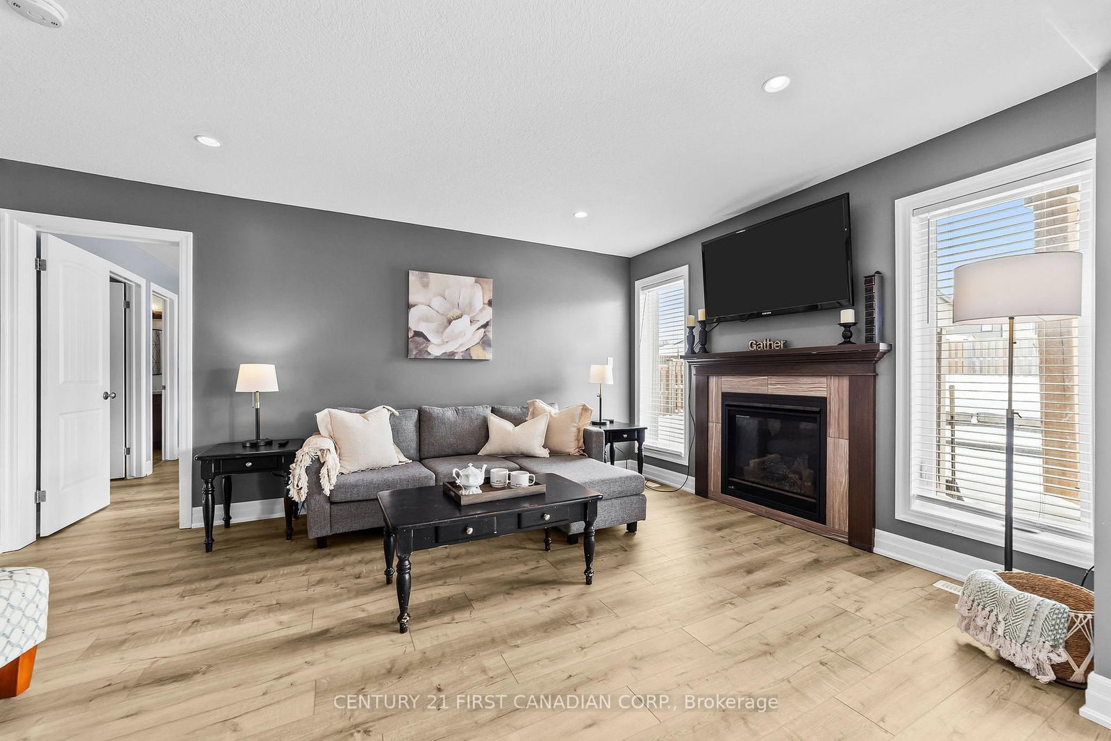 Detached House for sale at 181 Gilmour Drive, Lucan Biddulph, Ontario, N0M 2J0 - Lucan - MLS: X12802572