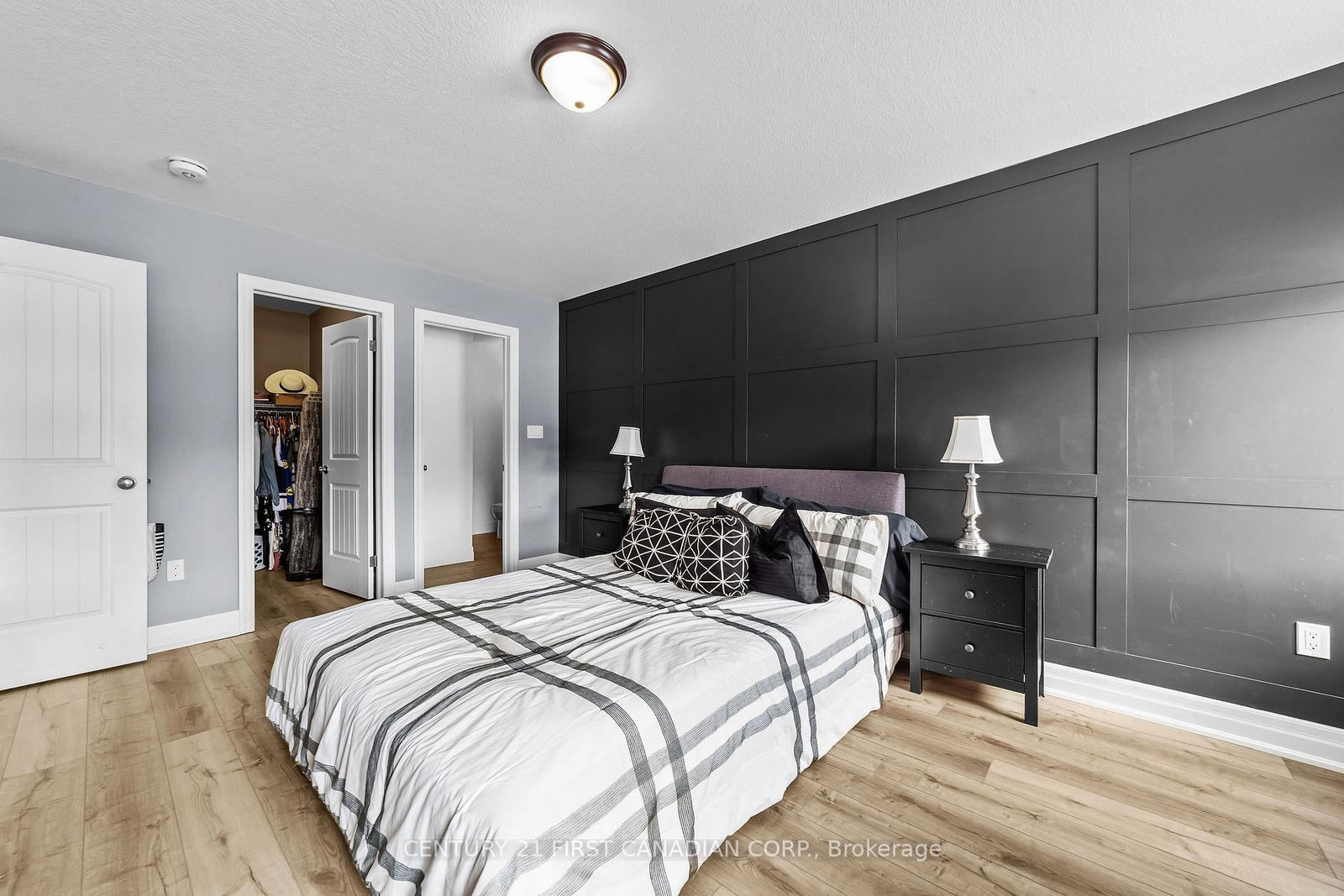 Detached House for sale at 181 Gilmour Drive, Lucan Biddulph, Ontario, N0M 2J0 - Lucan - MLS: X12802572