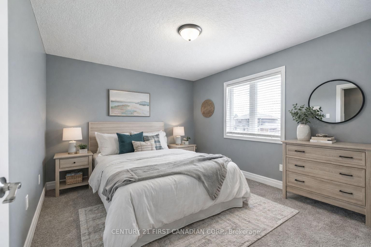 Detached House for sale at 181 Gilmour Drive, Lucan Biddulph, Ontario, N0M 2J0 - Lucan - MLS: X12802572