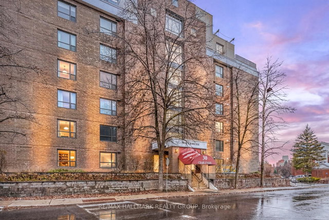 203 - 30 Charlevoix Street