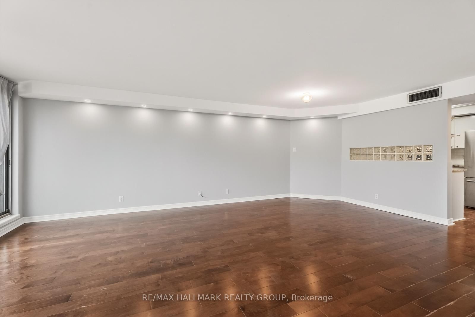 30 Charlevoix Street, Unit 203 - Photo 14