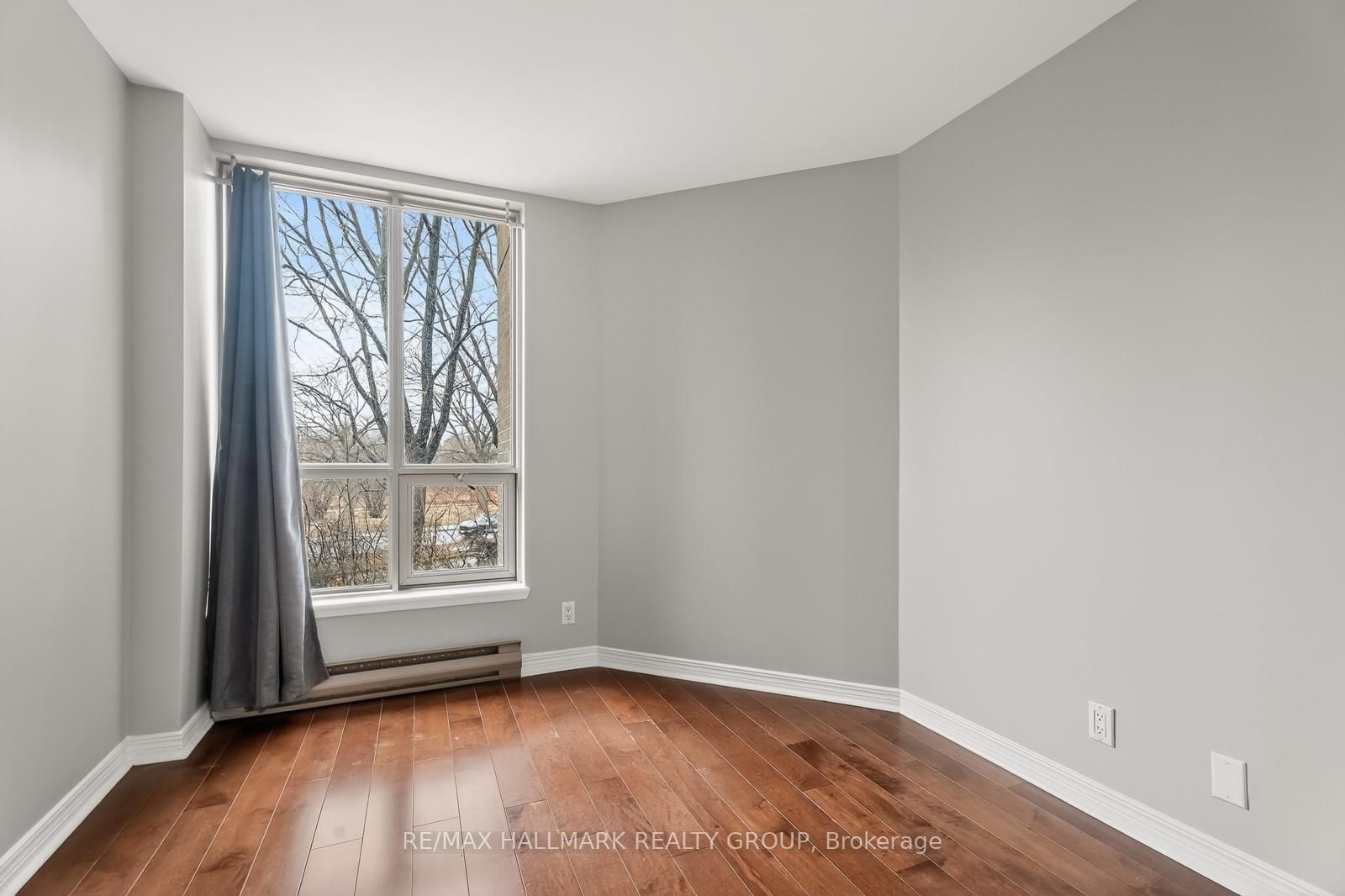 30 Charlevoix Street, Unit 203 - Photo 32