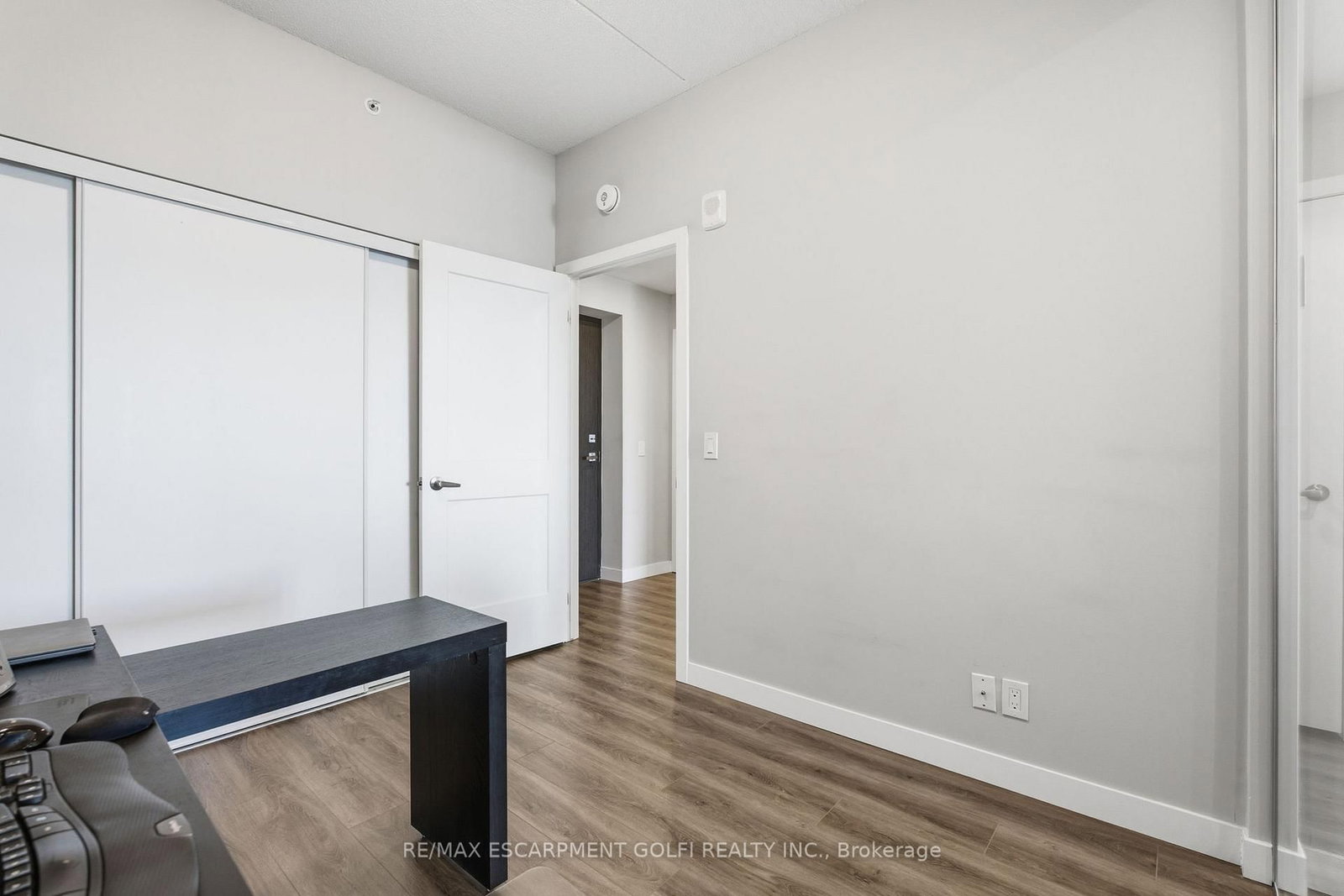 Condo for sale at 609-15 Queen Street, Hamilton, Ontario, L8P 0C6 - Central - MLS: X12802720