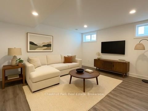 8 William James Court • #28 • Dysart et al, ON photo 21