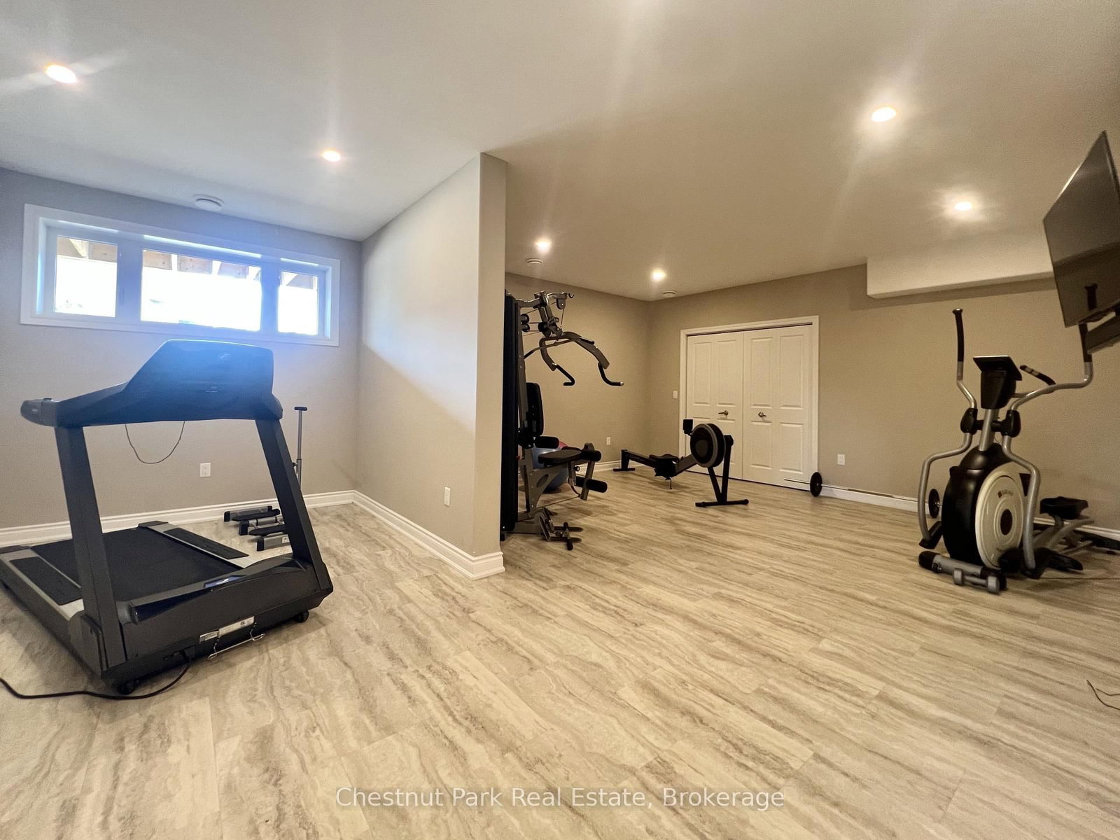 8 William James Court • #28 • Dysart et al, ON photo 43