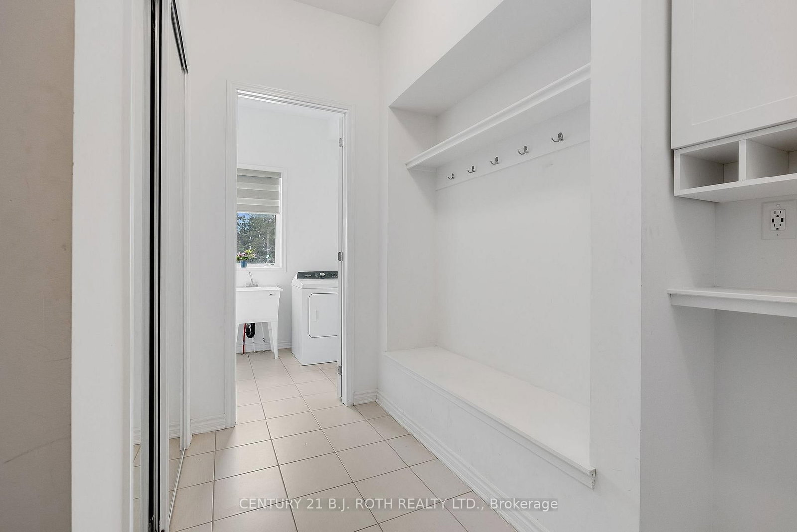 Detached House for sale at 22 Dyer Crescent, Bracebridge, Ontario, P1L 0N4 - Macaulay - MLS: X12802894