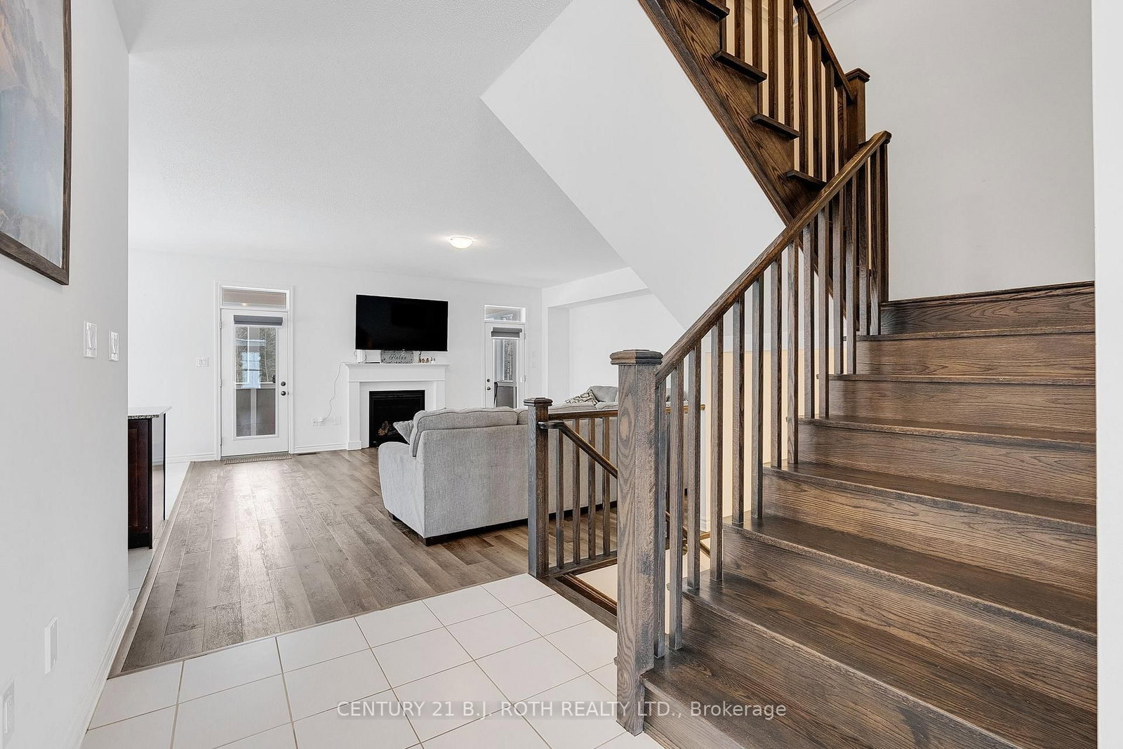 Detached House for sale at 22 Dyer Crescent, Bracebridge, Ontario, P1L 0N4 - Macaulay - MLS: X12802894