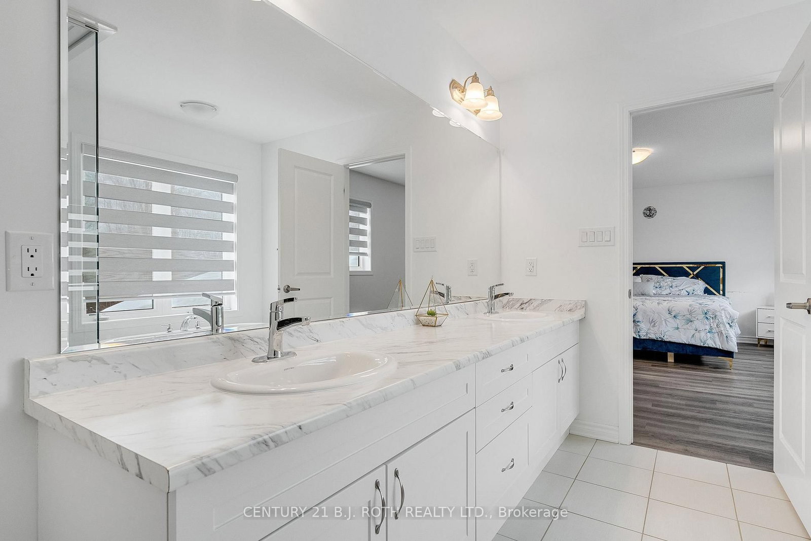 Detached House for sale at 22 Dyer Crescent, Bracebridge, Ontario, P1L 0N4 - Macaulay - MLS: X12802894