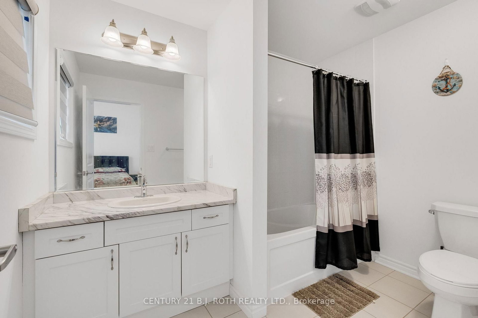 Detached House for sale at 22 Dyer Crescent, Bracebridge, Ontario, P1L 0N4 - Macaulay - MLS: X12802894