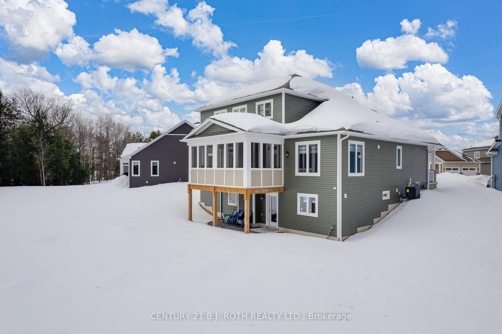 Detached House for sale at 22 Dyer Crescent, Bracebridge, Ontario, P1L 0N4 - Macaulay - MLS: X12802894