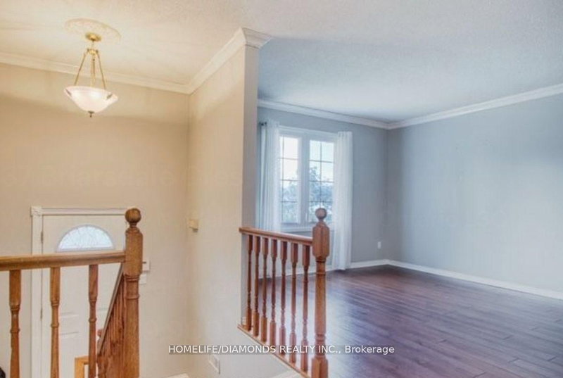 37 Briarsdale Cres, Welland, L3C 6S8 | Image 3