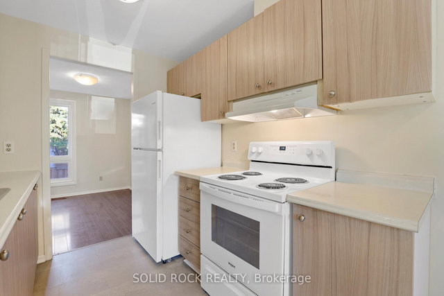 18 - 35 Thistledown Court