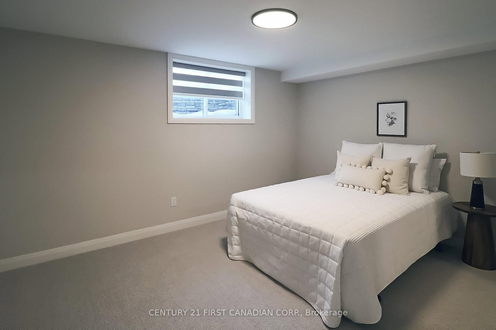 Townhouse for sale at 10-32 Postma Crescent, North Middlesex, Ontario, N0M 1A0 - Ailsa Craig - MLS: X12803400