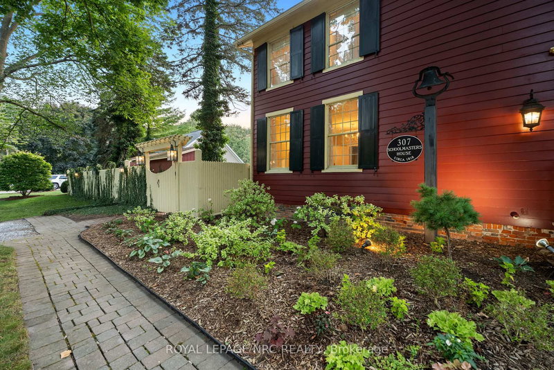 307 Mississagua St, Niagara-on-the-Lake, L0S 1J0 | Image 2