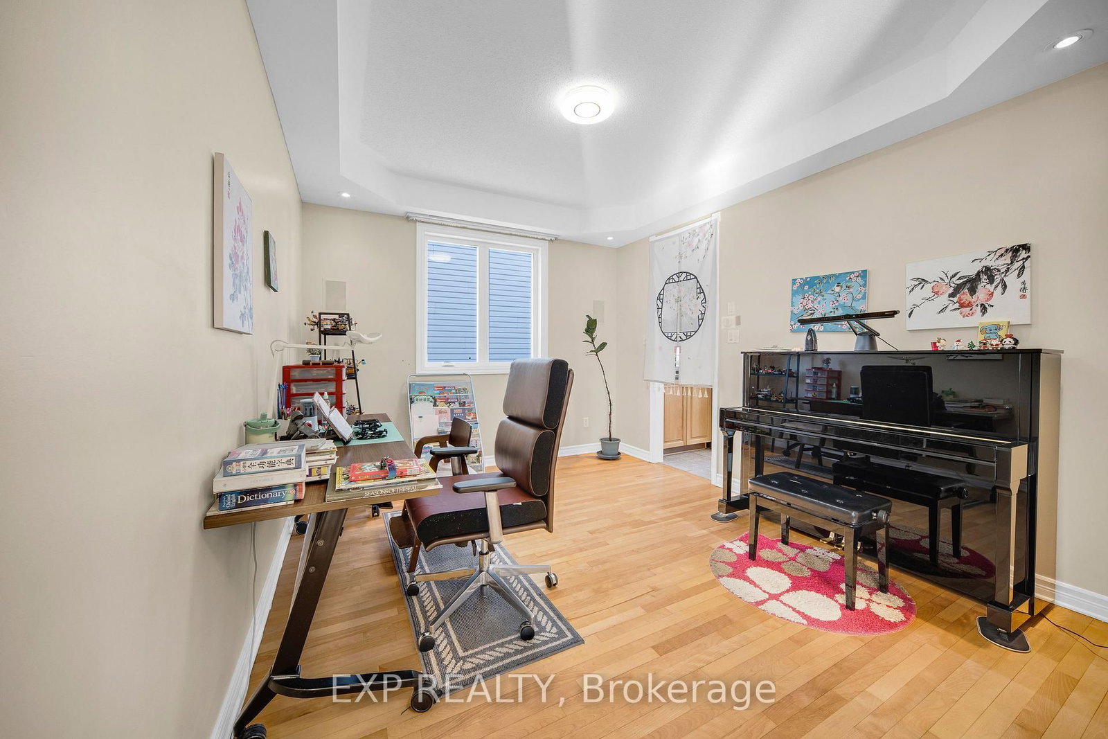 Listing Image 8