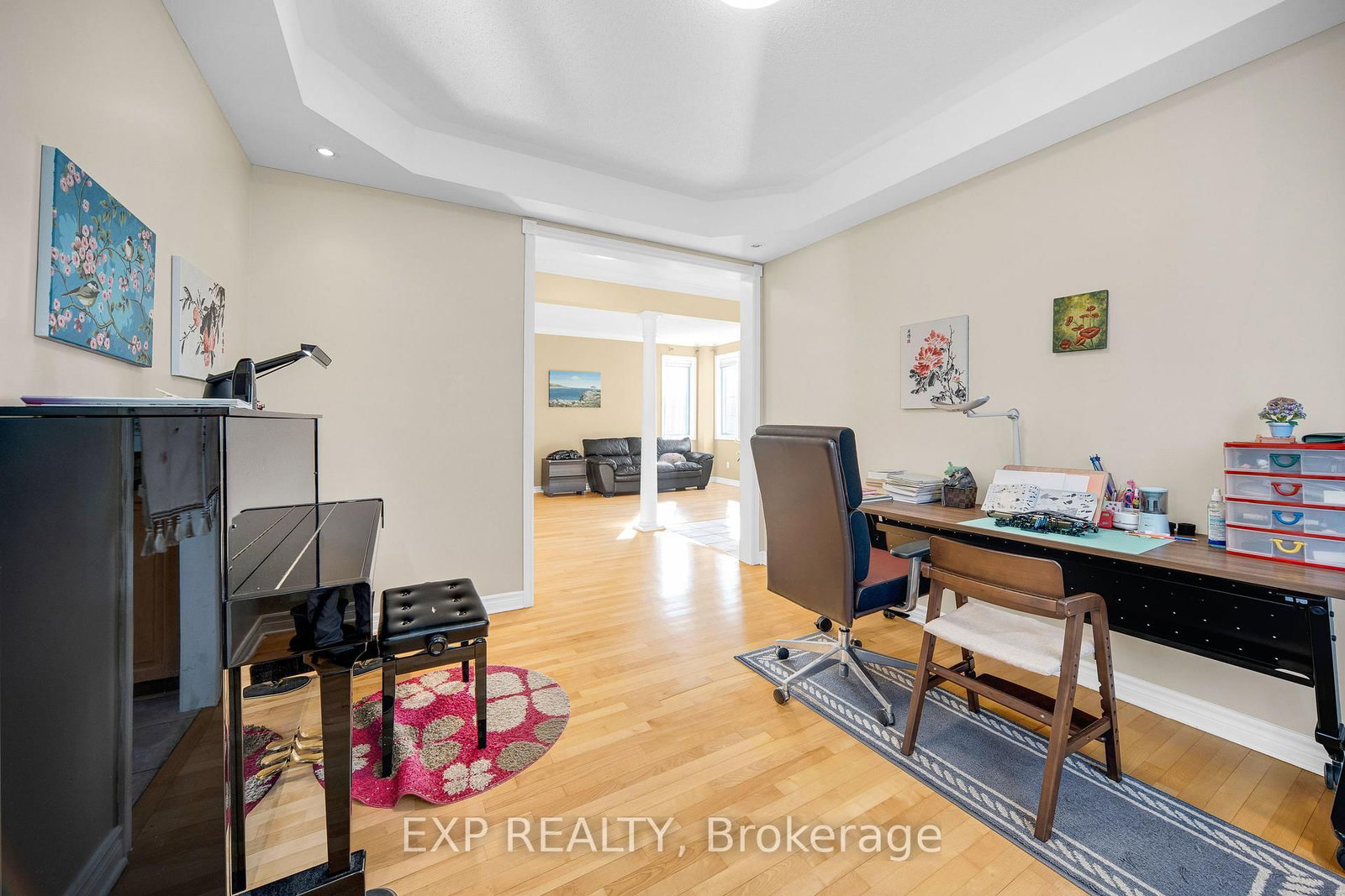 Listing Image 9