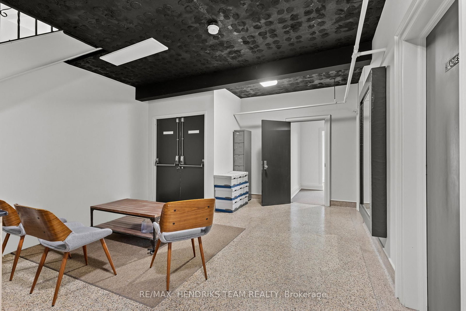 145 KING Street, Unit Lower Level - Photo 17