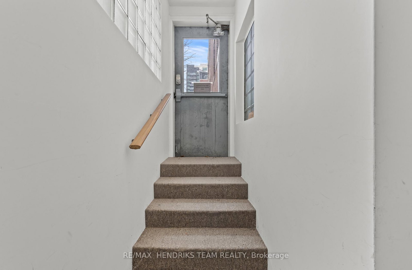 145 KING Street, Unit Lower Level - Photo 4
