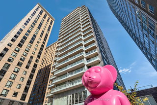 1111 - 111 Champagne Avenue S