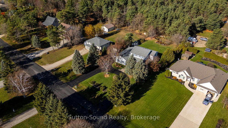 8 Pine Tree Dr, South Bruce Peninsula, N0H 1P0 | Image 3