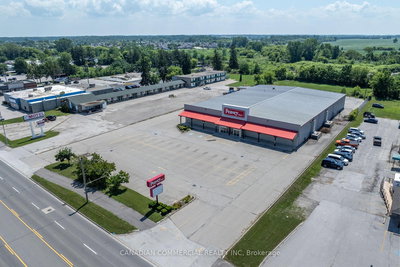 1699 London Line | Sarnia | Image