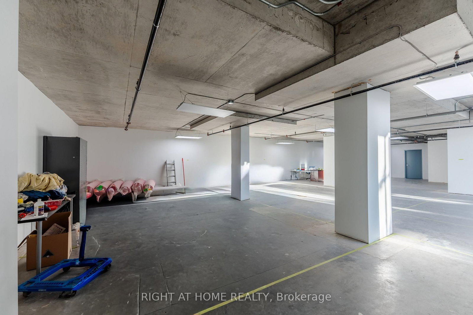 1637 BANK Street, Unit 101 - Photo 16