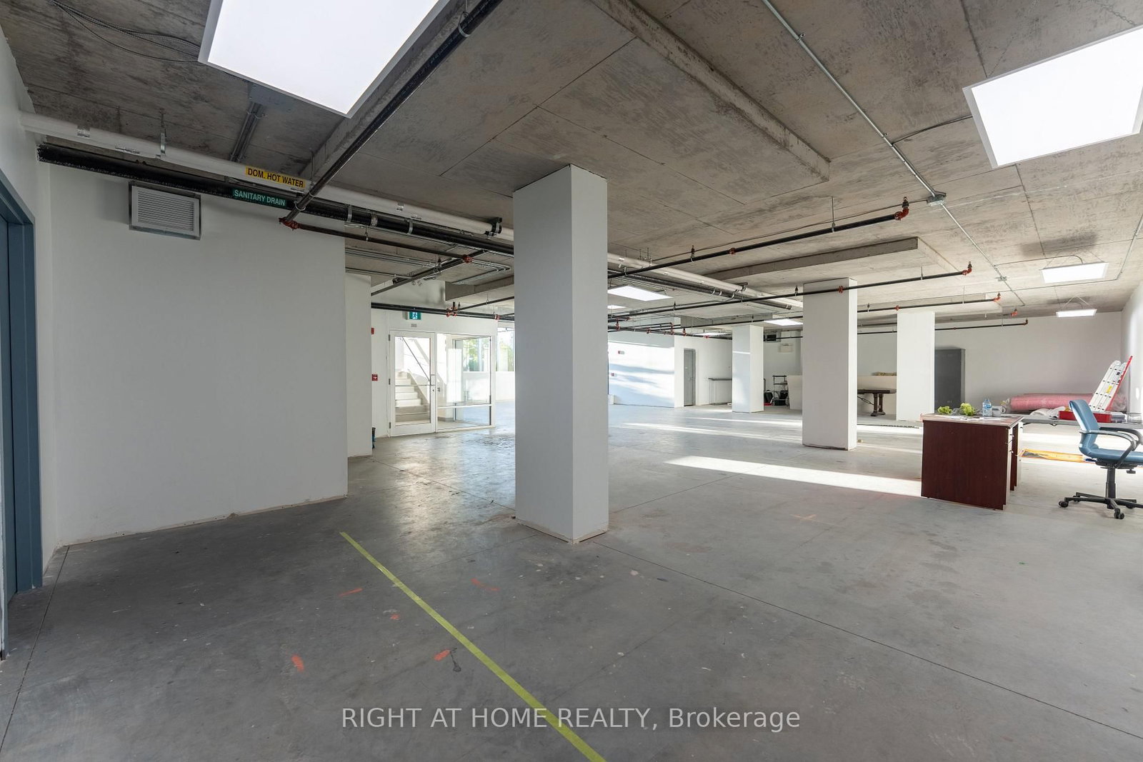 1637 BANK Street, Unit 101 - Photo 17