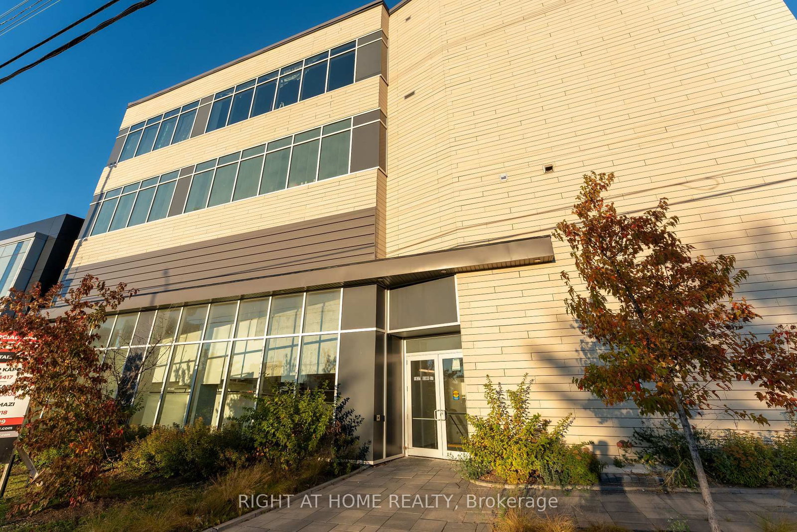 1637 BANK Street, Unit 101 - Photo 8