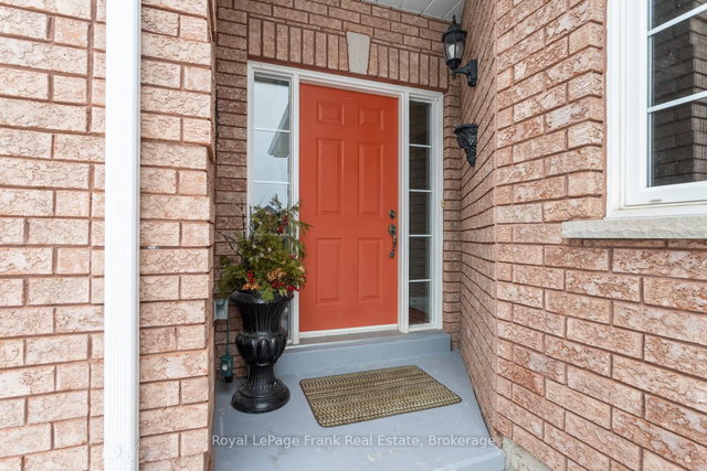 284 Rockingham Court